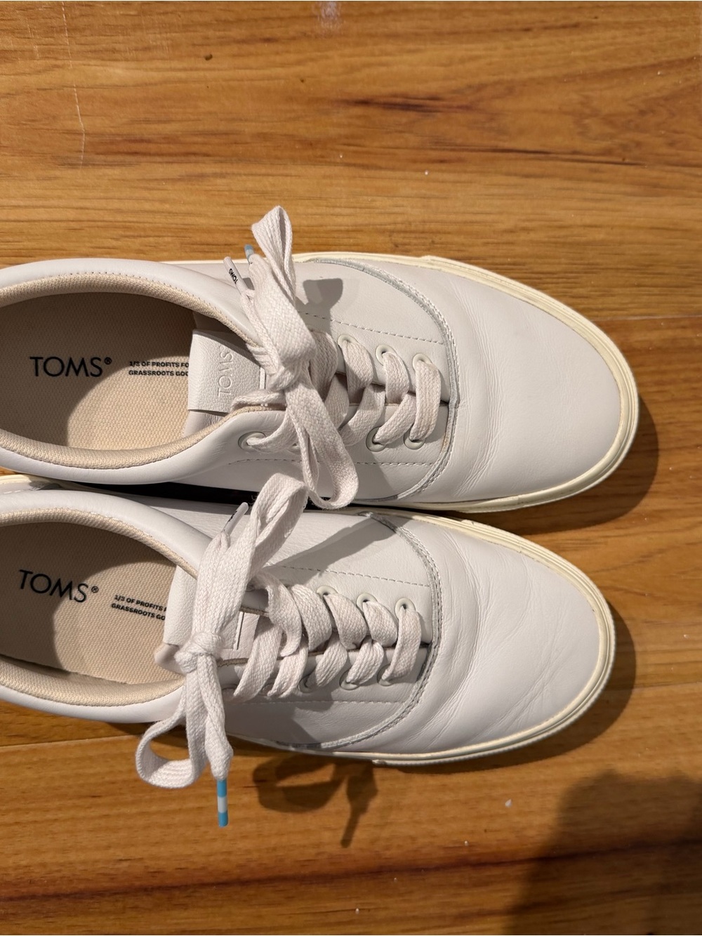 Toms White Leather Lace-Up Sneakers